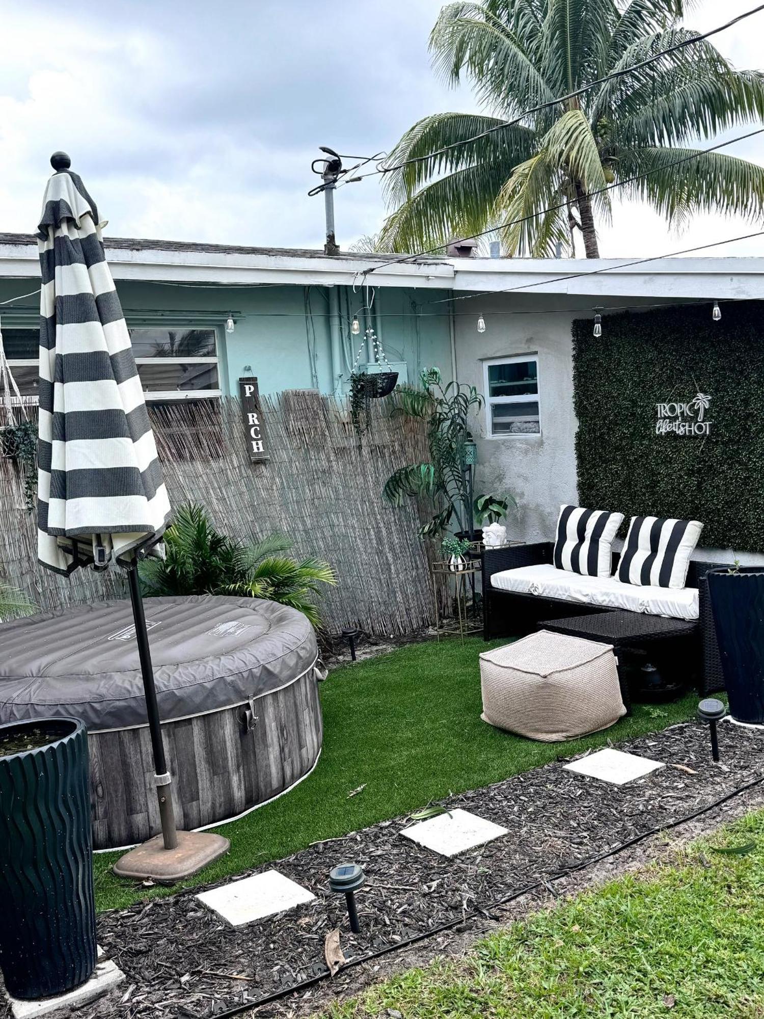 Cozy Rv Trailer Villa Fort Lauderdale Exterior photo